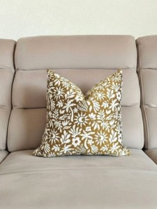 Vintage Floral_45x45.jpg