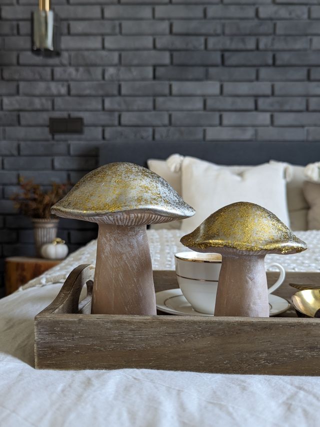 DUŻY GRZYBEK DEKORACYJNY ZE ZŁOTYM KAPELUSZEM