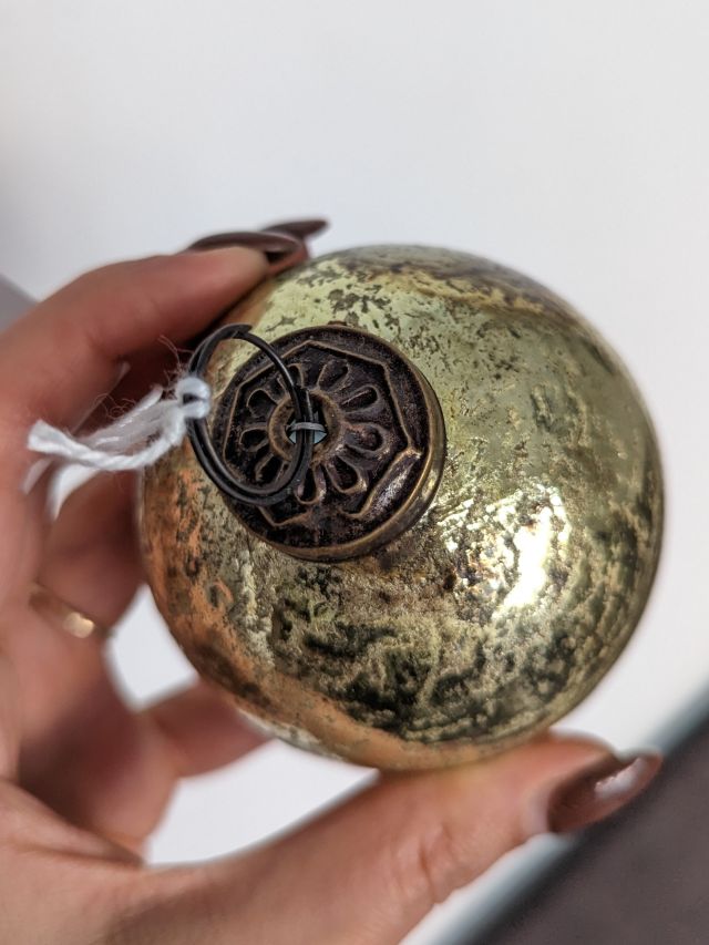 BOMBKA DEKORACYJNA ZŁOTA GŁADKA 