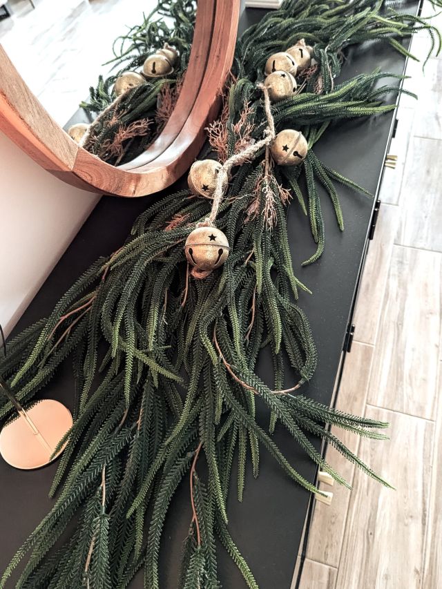 ZIELONA GIRLANDA IGLASTA