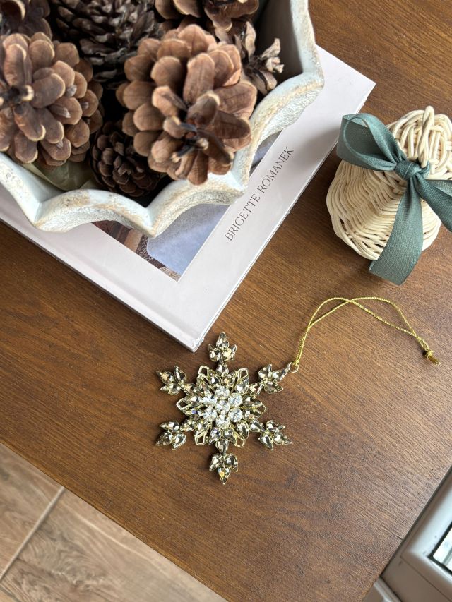 ZAWIESZKA GWIAZDA ZE SZKŁA NO. 1.