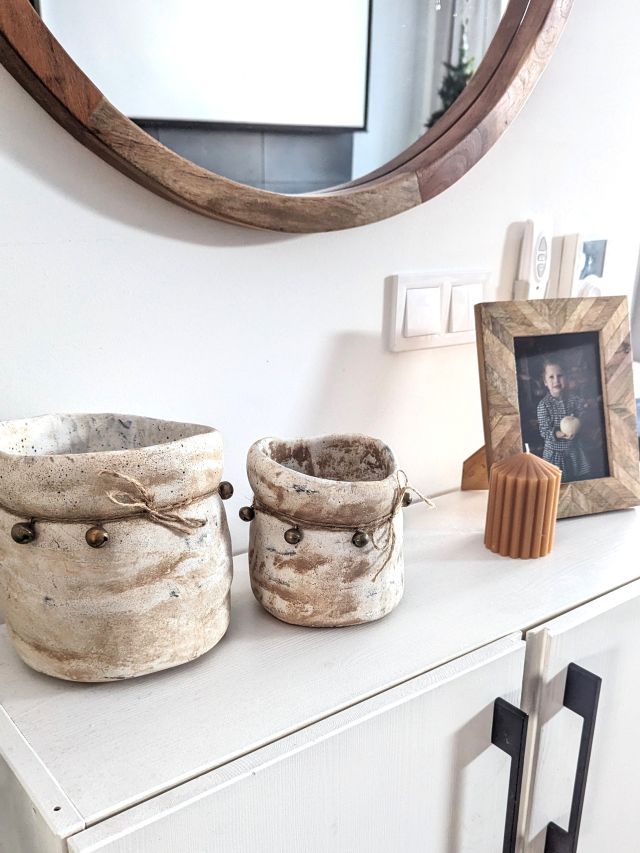 DUŻA OSŁONKA PRZECIERANA Z DZWONECZKIEM