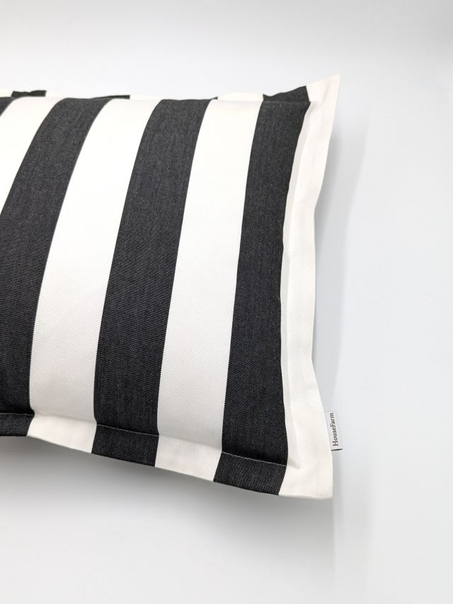 PODUSZKA DEKORACYJNA "NEROZA" 45X45