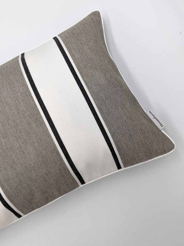 PODUSZKA DEKORACYJNA "SCALA" 30X50