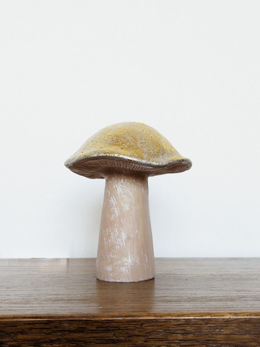 DUŻY GRZYBEK DEKORACYJNY ZE ZŁOTYM KAPELUSZEM