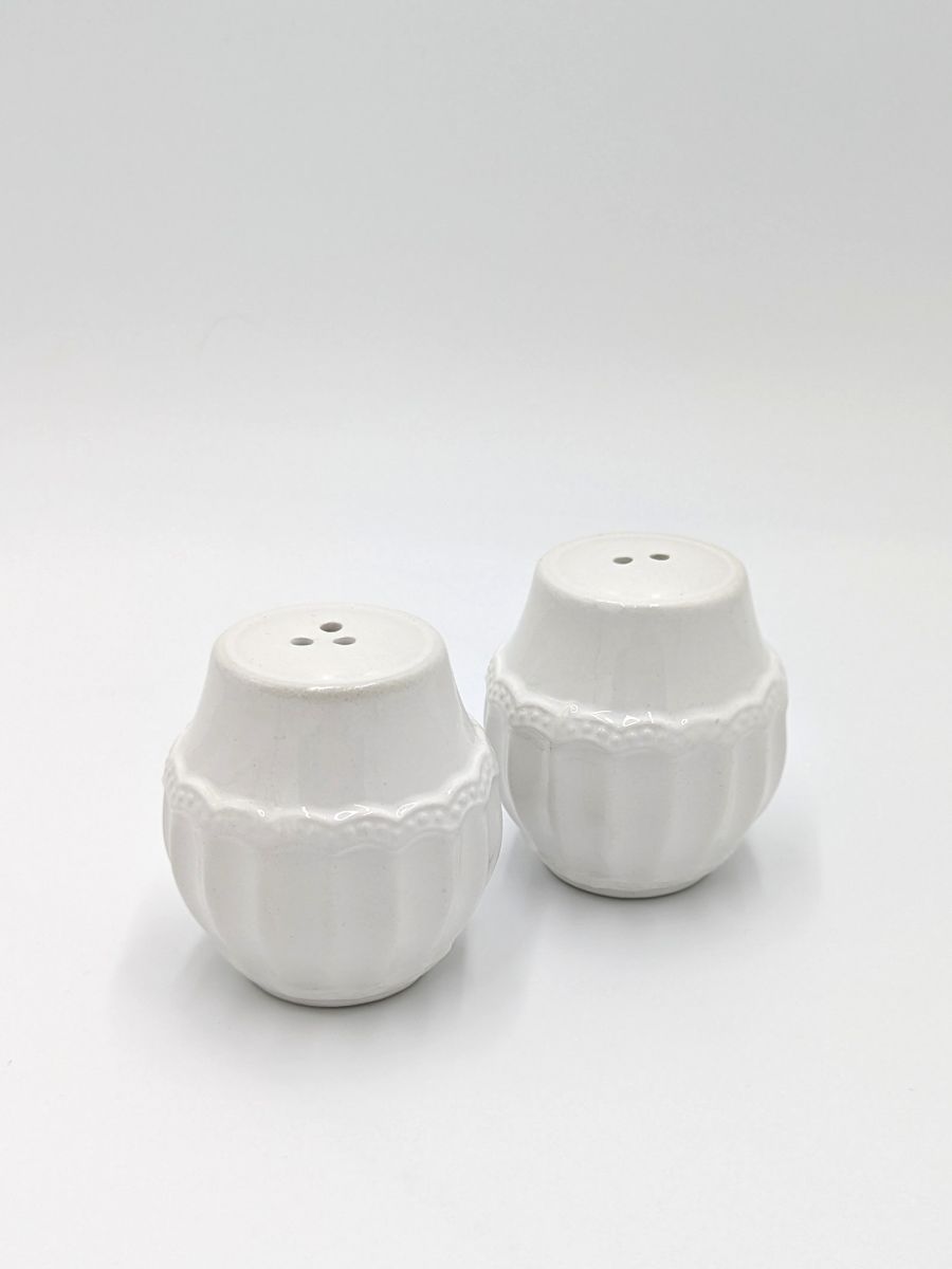 CERAMICZNA SOLNICZKA/PIEPRZNICZKA BIAŁA WZÓR