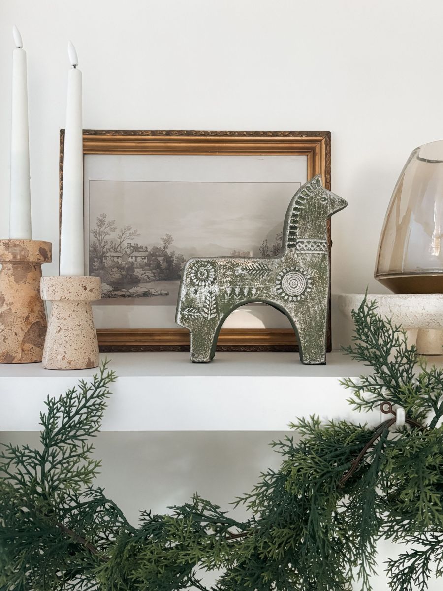 CEMENTOWA FIGURKA KONIKA