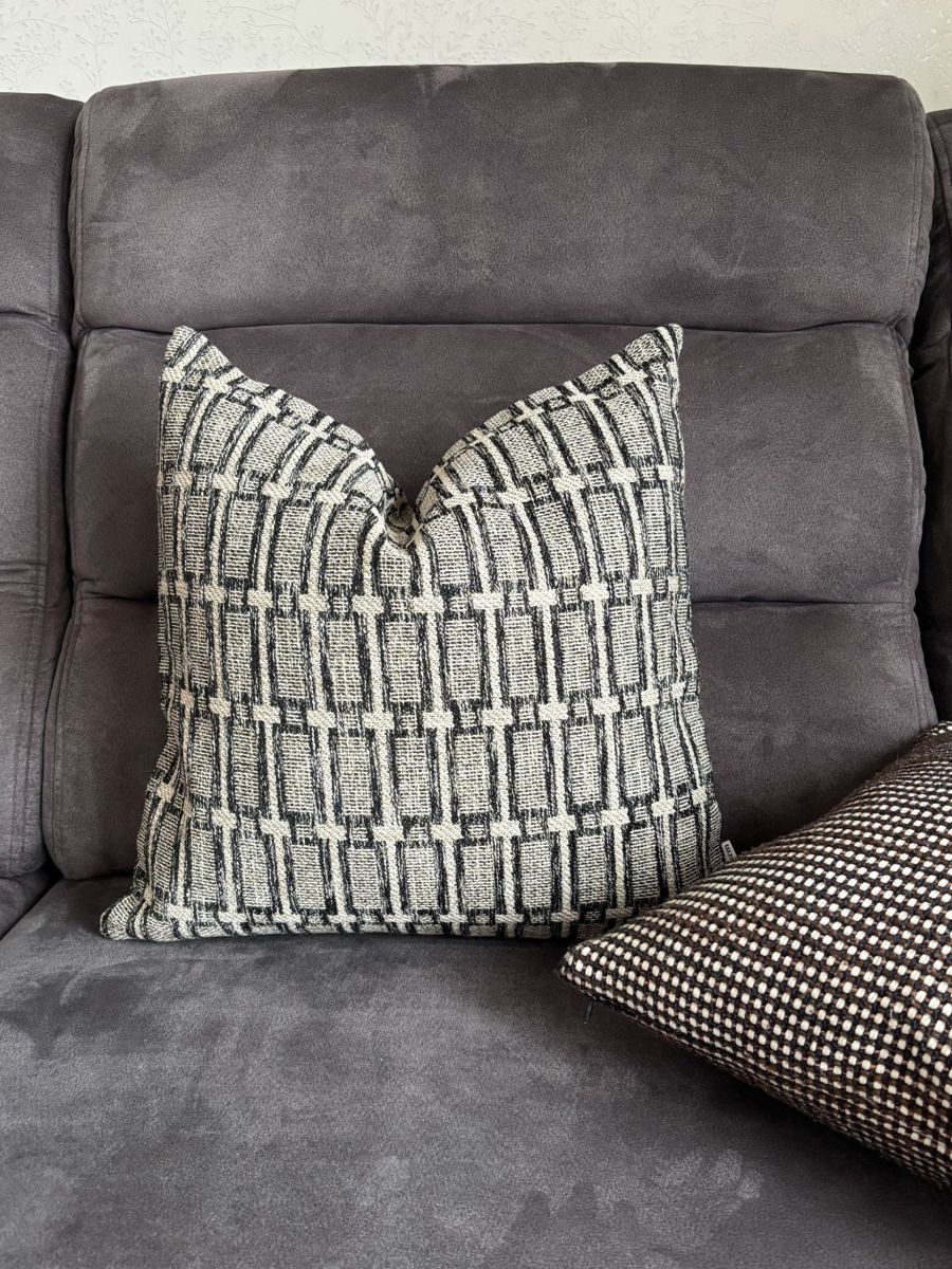 PODUSZKA DEKORACYJNA MAYFAIR 45X45