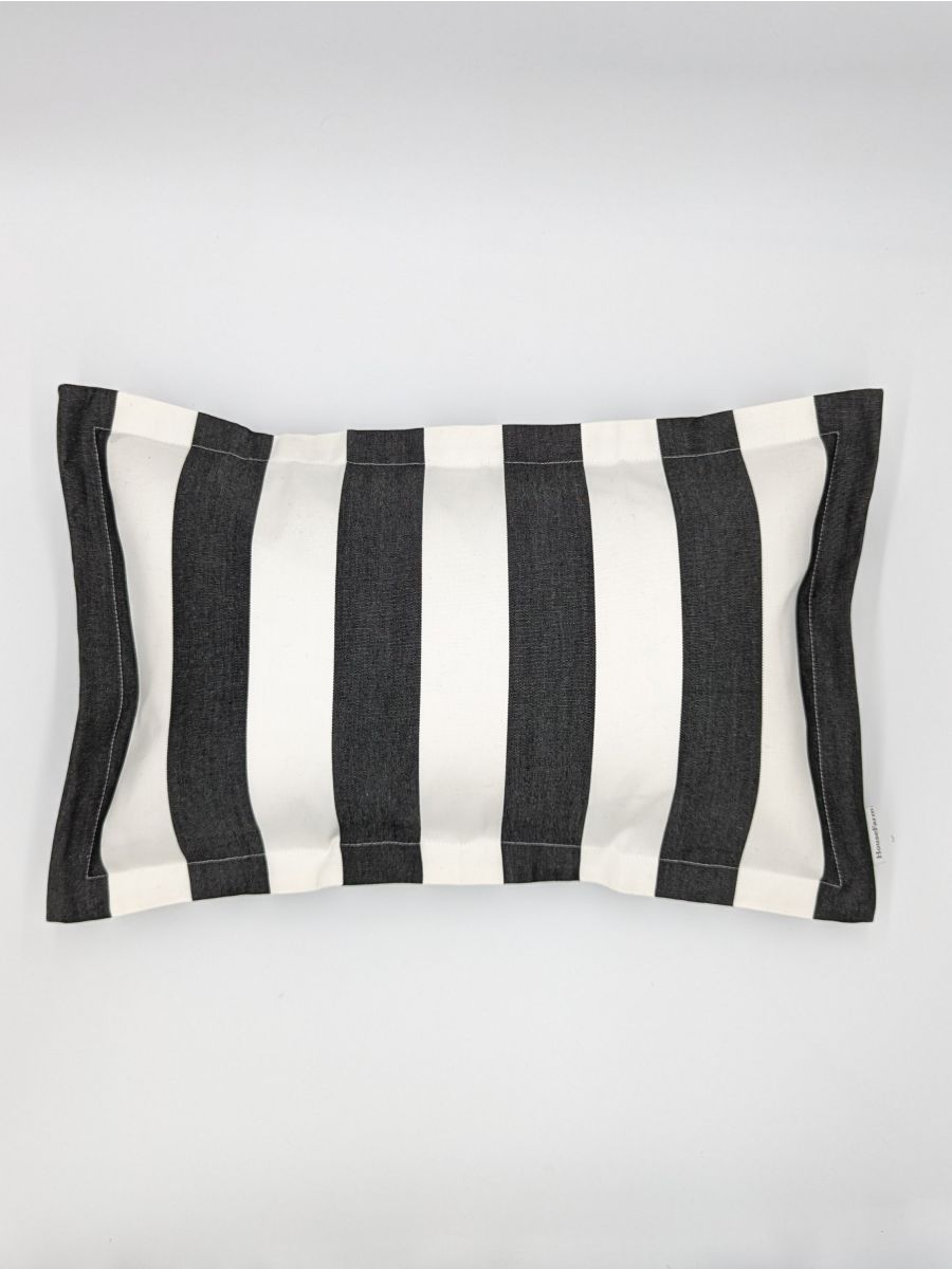 PODUSZKA DEKORACYJNA "NEROZA" 30X50