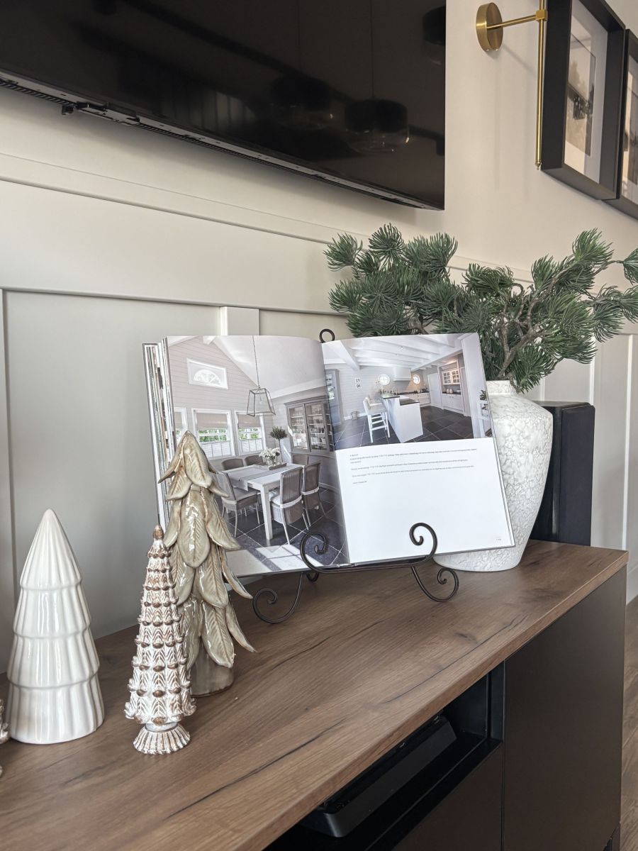 DEKORACYJNY STOJAK NA KSIĄŻKĘ LUB TALERZ