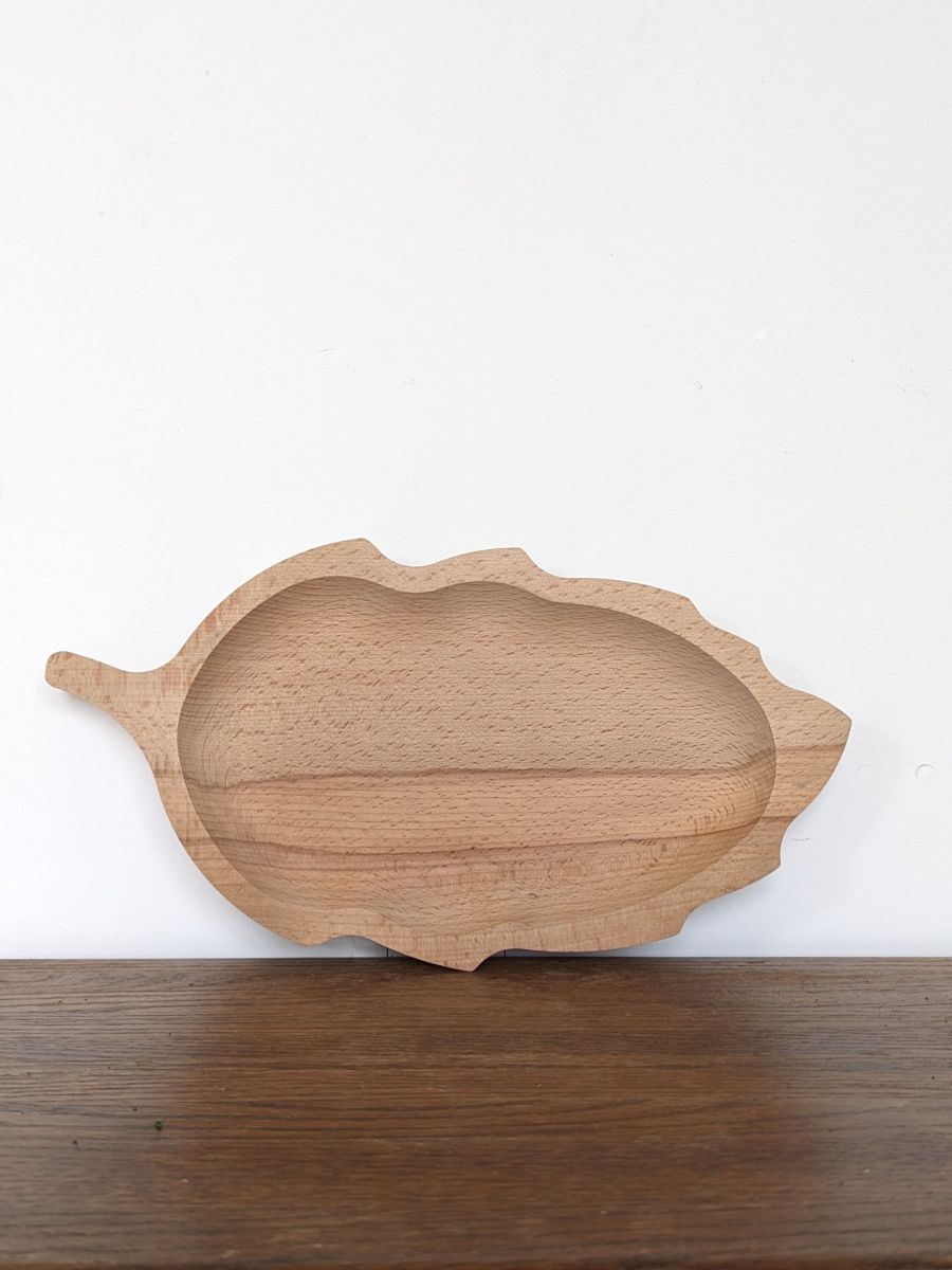 TACA DREWNIANA W KSZTAŁCIE LIŚCIA