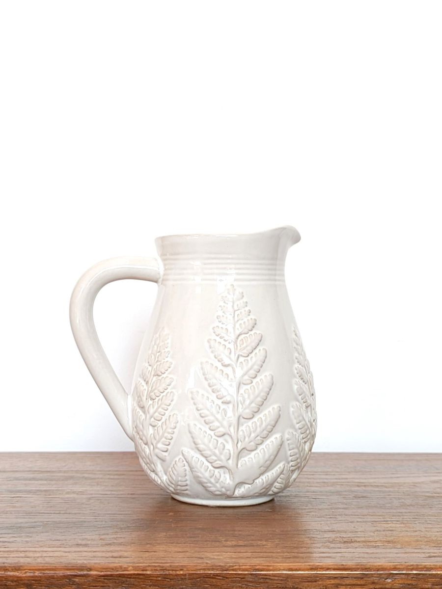 DZBANEK Z ROŚLINNYM MOTYWEM